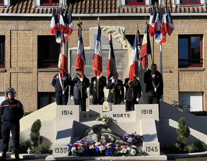 Inauguration du monument aux morts de Bergues